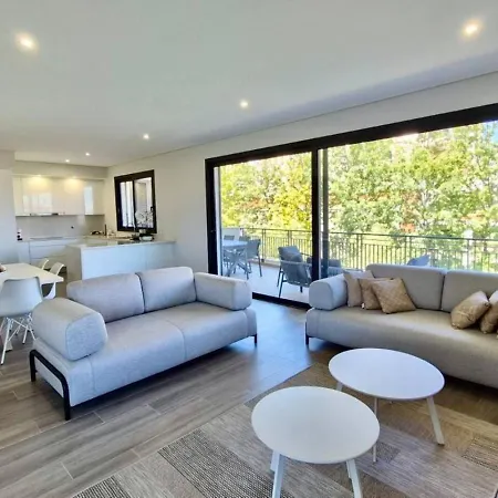 Exclusive 2 Bedroom Near The For 6 Guests *
