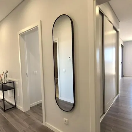 דירה Exclusive 2 Bedroom Near The For 6 Guests *