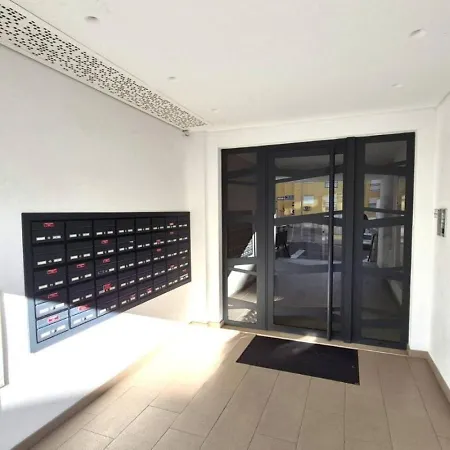 Exclusive 2 Bedroom Near The For 6 Guests דירה