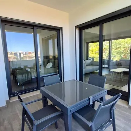Exclusive 2 Bedroom Near The For 6 Guests דירה פורטימאו