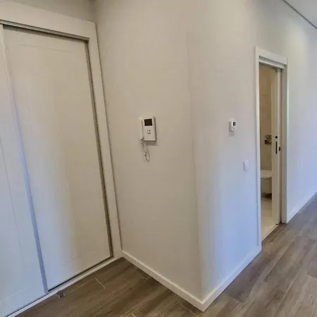 Exclusive 2 Bedroom Near The For 6 Guests דירה פורטימאו